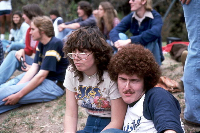 Leslie & Al [Grant in background]